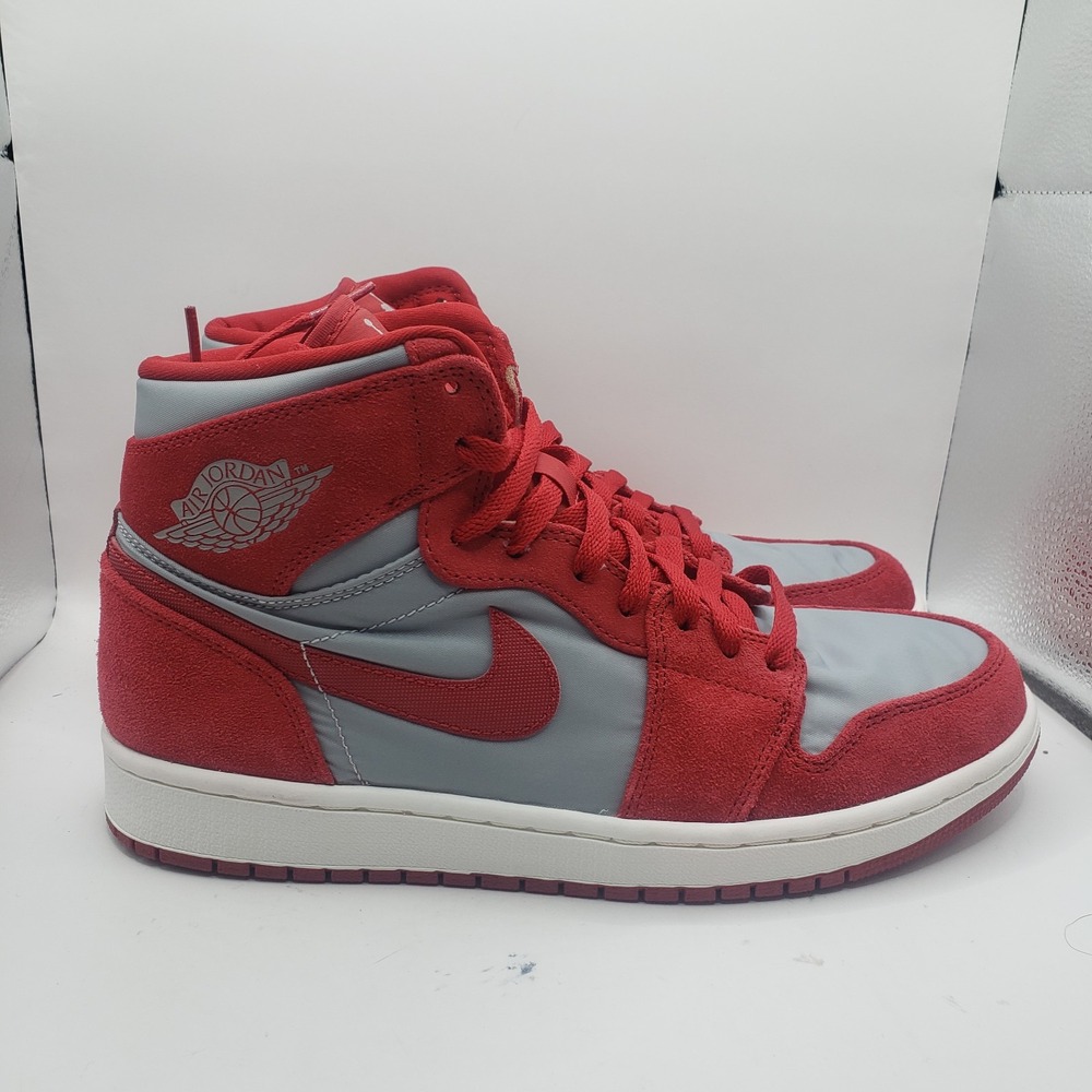 Mens Size 9 - Nike Air Jordan 1 Retro High Premium Red/Grey Aa3993-601 Sneakers